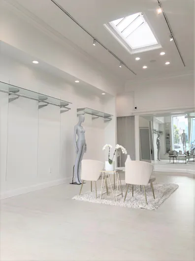 Beverly Hills Fashion Showroom/Retail Shop Space - Image 2