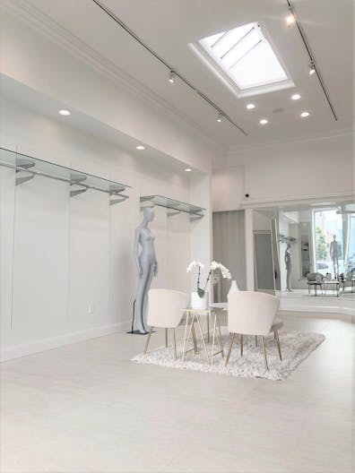 Beverly Hills Fashion Showroom/Retail Shop Space - Image 2