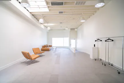 Melrose Fairfax District Minimalist Daylight Photo Video Pop-Up Studio Space with Modern Minimalist Furnishings and Backdrops - Image 0