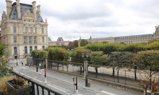 Superb Showroom Rue de Rivoli - Image 0