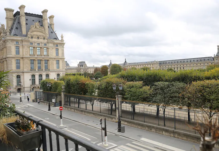 Superb Showroom Rue de Rivoli - Image 0