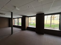 Magnifique Showroom Boutique Ephémère à Paris - Image 10