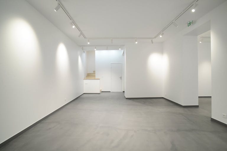 Cosy Pop-Up in Le Marais - Image 2