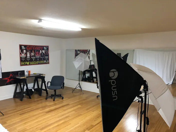 Mini Photography Space - Image 0