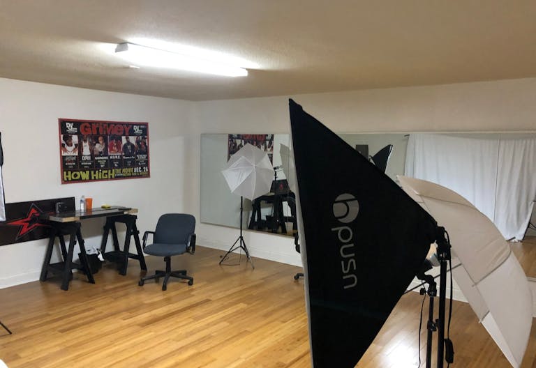 Mini Photography Space - Image 0