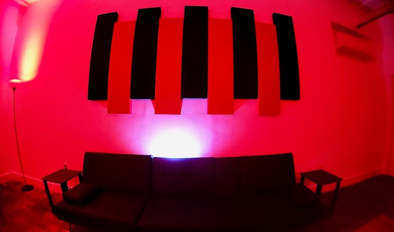 Modern, Spacious, Diamond in the Rough - Image 1