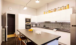 Luxury Apartment near the Parc Monceau - Image 7