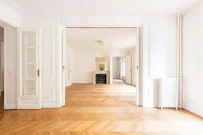 Showroom Rue de Rivoli Paris - Image 8