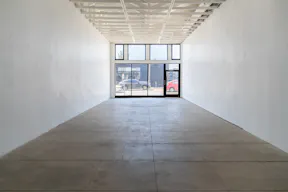 Stunning Retail Space on Iconic Sunset Boulevard - Image 6