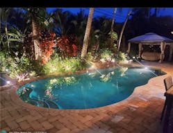 Tropical Beach style Oasis - Image 5