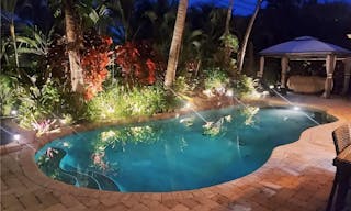Tropical Beach style Oasis - Image 5