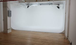 5000 sqft Chelsea Loft w Photo Studios + Production Space (Fashion, Showrooms, Events, Castings) & Rooftop Access - Image 4