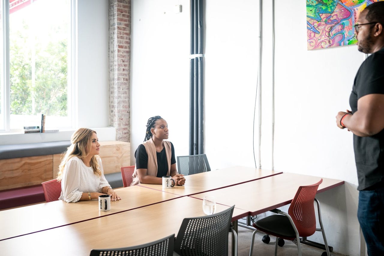 Bright Conference Room - Image 0