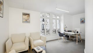 Espace de Prestige de 2000 m² sous Verrières (avec parkings) – Paris 9e - Image 12