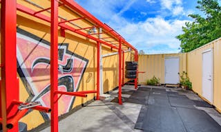 Huge Private Outdoor Space with graffiti & lots of color & character available for many uses - Image 8