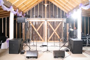 Rustic Barn for Events - Image 0