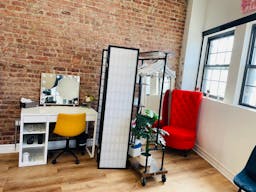 Spacious and Natural daylight studio - Image 2