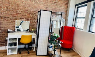 Spacious and Natural daylight studio - Image 2