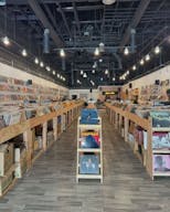 Store Stage at Nivessa Hollywood - Image 2
