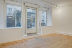 Pop up and accomodation space in Montmarte - Image 1