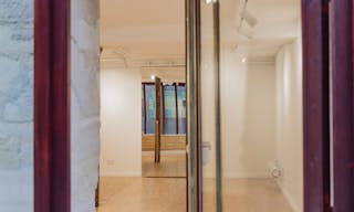 Immaculate show room in the center of Paris - Marais - Image 6