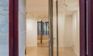 Immaculate show room in the center of Paris - Marais - Image 6