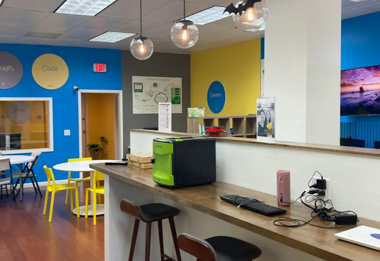 Technology Space for Gaming, and Coding - Image 1