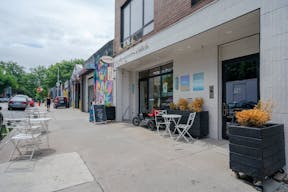Fashion Pop-up store/Front Store/ Design & Artist Loft in Prime Williamsburg - Image 9
