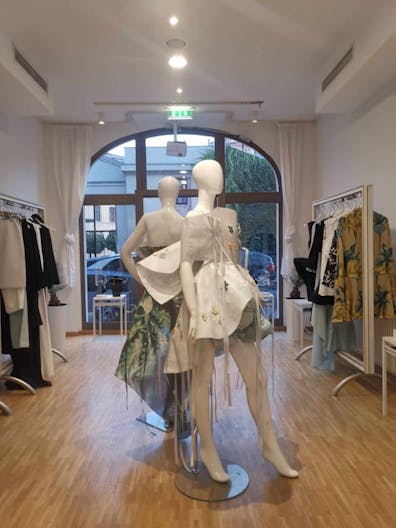 GALLERY MALINA - Image 4