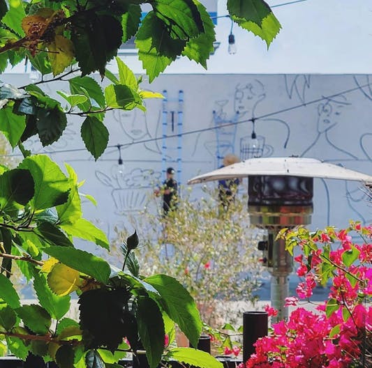 Silverlake Event Venue with Bar, Kitchen, Patio and Gated Parking - Image 3