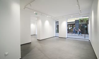 Cosy Pop-Up in Le Marais - Image 3