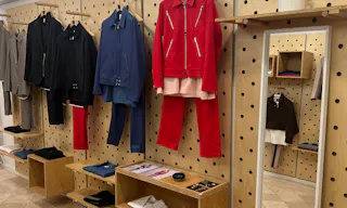 Premium Boutique in Opera - Image 1