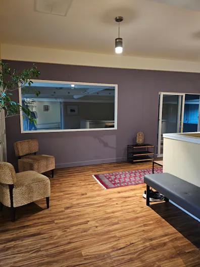 function room- exercise studio - event/ meeting space - Image 3