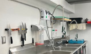 Columbia Heights DC Kitchen Space for Rent Monday to Thursday - Image 2