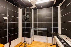 Beautiful VIP Executive Meeting Room - Silver Lake, Los Angeles close to Echo Park - Image 1