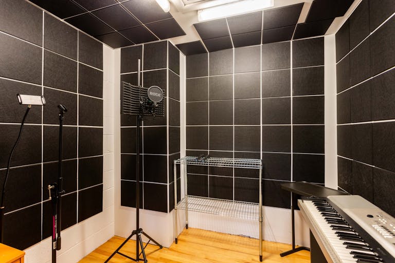 Beautiful VIP Executive Meeting Room - Silver Lake, Los Angeles close to Echo Park - Image 1