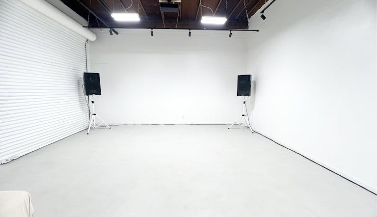 Creative Space Art Exhibit / Photo Shoot / Music Dance Video Shoot Studio Gallery - Image 0