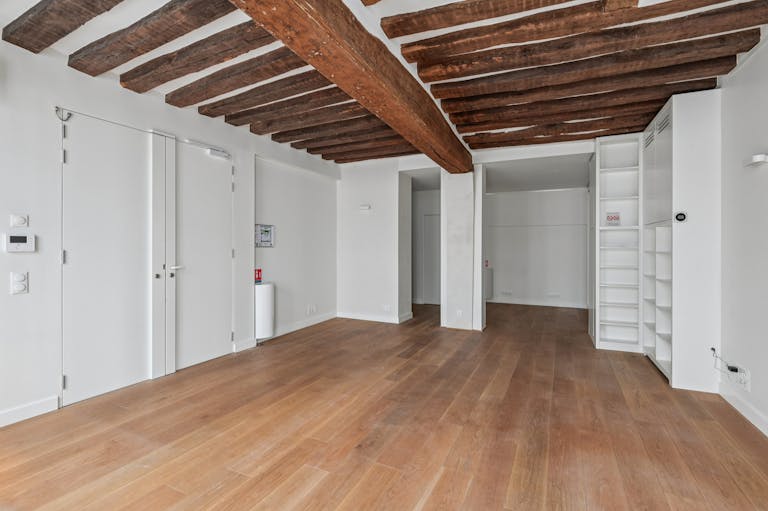 Élégante Galerie Éphémère à Paris - Image 3