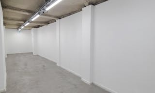 Perfect exhibition / event / pop-up space combined with a private speakeasy bar near the center of Paris - Image 4