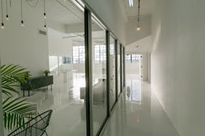 Trendy NYC Studio Space - Image 0