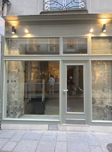 Boutique éphémère idéale dans le bas Marais - Image 0