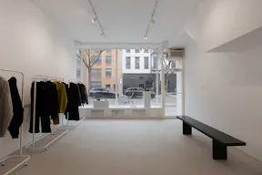 Street-Level Pop-Up, Showroom & Gallery Space in New York - Image 1