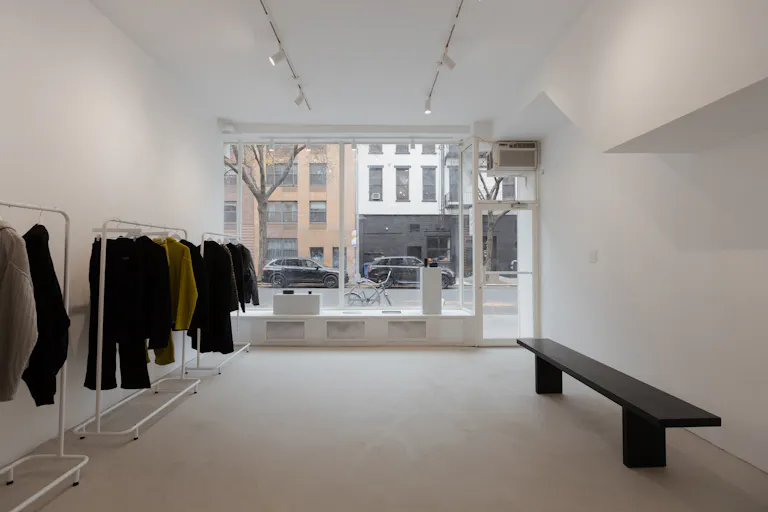 Street-Level Pop-Up, Showroom & Gallery Space in New York - Image 1