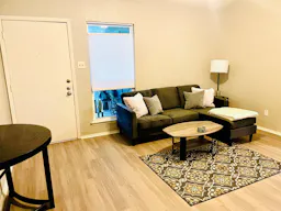 Lovely Central Austin Duplex! - Image 16