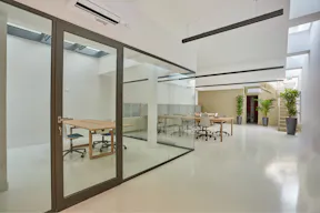 Showroom Beauce  - Image 17