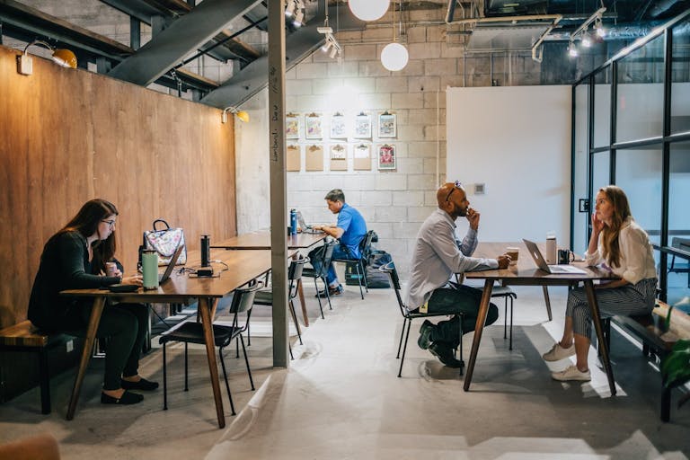 Private Meeting Room for 8 - Image 3