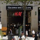 Superb Boutique Shop on Champs-�lys�es - Galerie des Champs-�lys�es