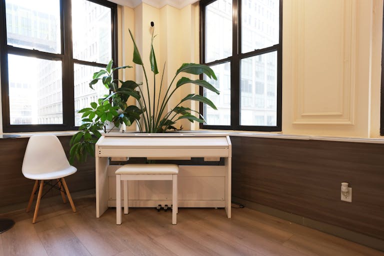 Versatile party/gathering event venue in Midtown - Image 2