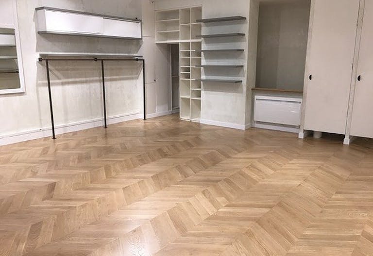 Prime Location Boutique Rue de Rennes - Image 2