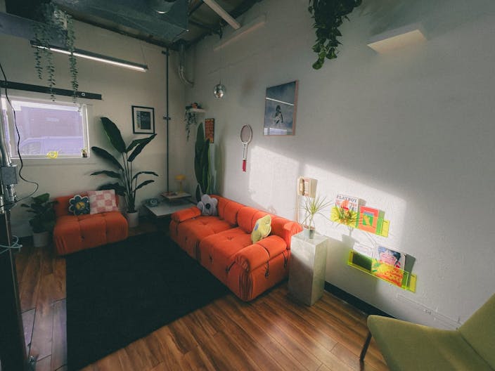 1000 Sq ft Industrial Studio/Retail/Pop-up space - Image 2